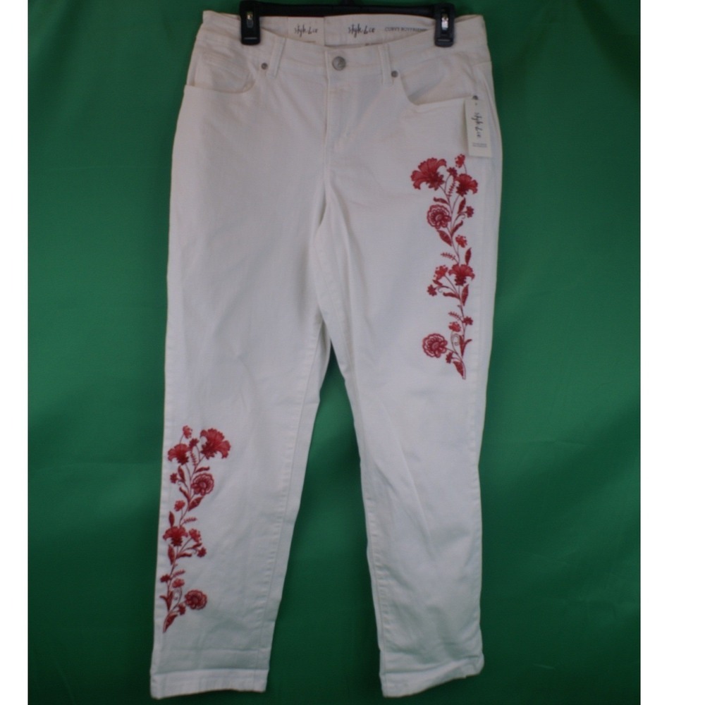 Style & Co Curvy Boyfriend Jeans White Red Floral Embroidery Mid Rise Size 8 NEW - Picture 2 of 16